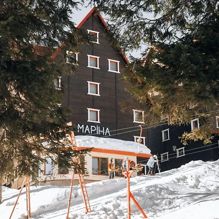 ホテル маріна *